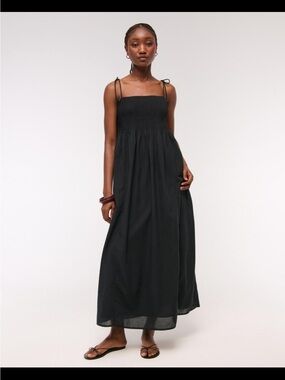 Abercrombie&Fitch Pintuck Flowy Maxi Dress Black | Size M 100% cotton lightweigh